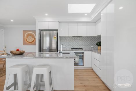 Property photo of 10 Geneva Crescent Lake Albert NSW 2650