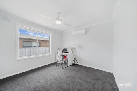 Property photo of 10 Geneva Crescent Lake Albert NSW 2650
