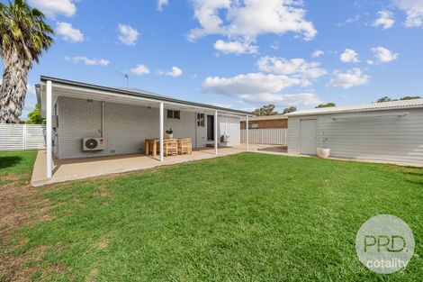 Property photo of 10 Geneva Crescent Lake Albert NSW 2650