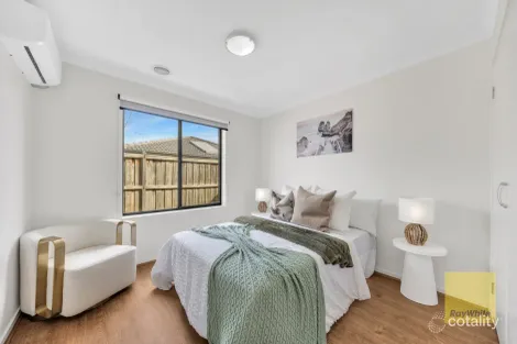Property photo of 55 Grassbird Drive Point Cook VIC 3030