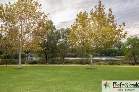 Property photo of 119 Maidment Parade Dalyellup WA 6230