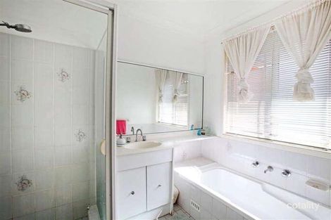 Property photo of 19 Dunbar Place Mount Annan NSW 2567