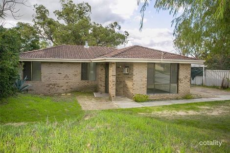 Property photo of 11 Oakleaf Circle Mirrabooka WA 6061