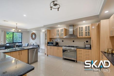 Property photo of 19 Valhalla Place Craigieburn VIC 3064