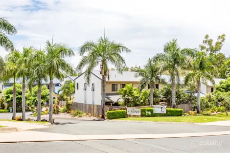 102/25 Abell Rd, Cannonvale, QLD 4802