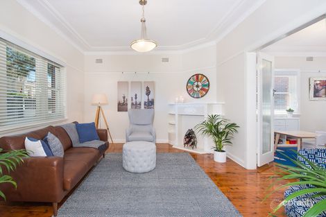 Property photo of 6 Nelson Road Earlwood NSW 2206