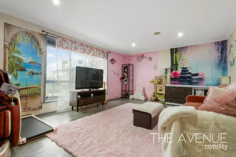 Property photo of 2 Falcon Walk Kings Park VIC 3021