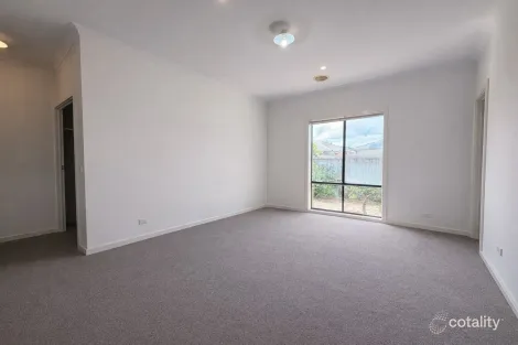 Property photo of 14 Friend Way Tarneit VIC 3029