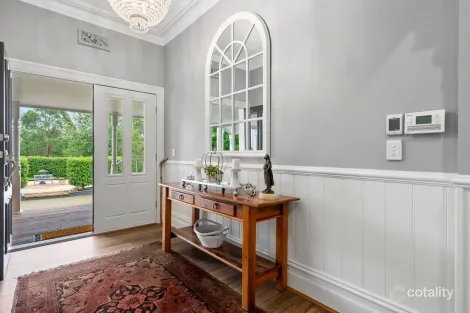 Property photo of 44 Melbourne Road Gisborne VIC 3437