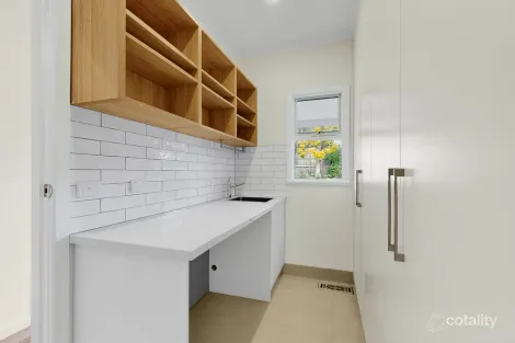 Property photo of 10 Anthony Crescent Box Hill North VIC 3129