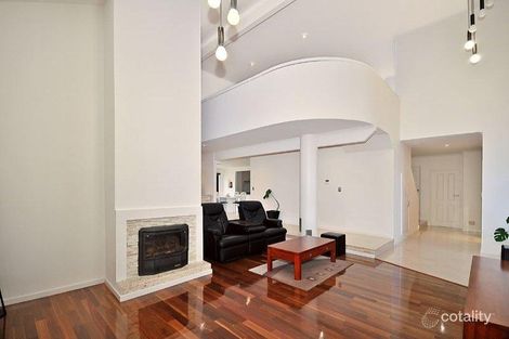 Property photo of 236 Burrowye Crescent Keilor VIC 3036