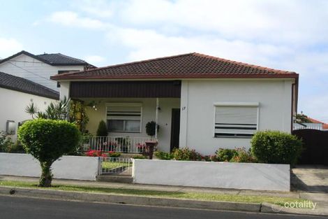 17 Russell St, Russell Lea, NSW 2046