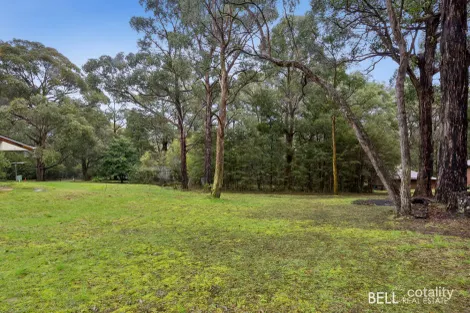 2 Yarra Valley Cres, East Warburton, VIC 3799