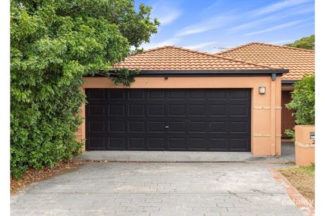 22 Holland Cres, Wynnum West, QLD 4178