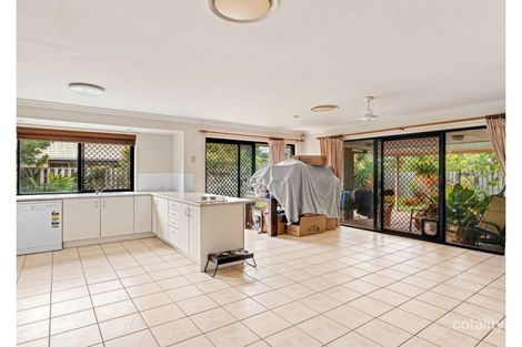 Property photo of 22 Holland Crescent Wynnum West QLD 4178