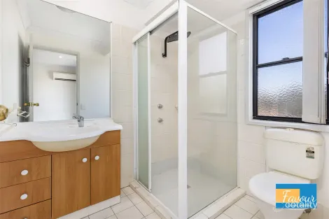 Property photo of 103/2 Gentian Drive Arundel QLD 4214