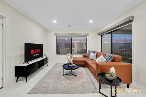 Property photo of 33 Bertie Street Manor Lakes VIC 3024