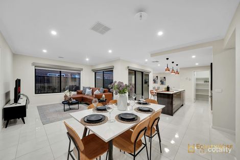 Property photo of 33 Bertie Street Manor Lakes VIC 3024