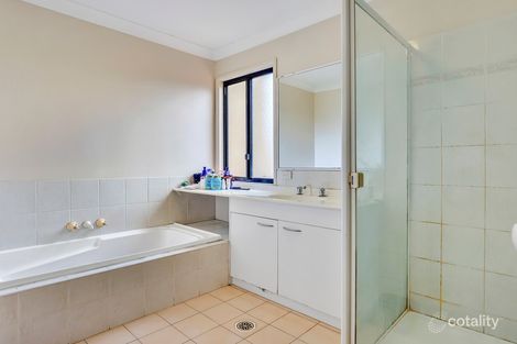 Property photo of 2/88 Mulgrave Crescent Forest Lake QLD 4078