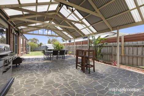 Property photo of 6 Kialla Place Langwarrin VIC 3910