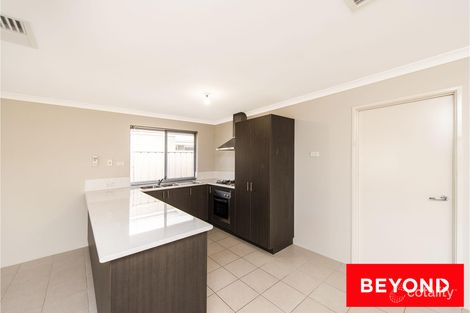 Property photo of 11B Baystone Parade Harrisdale WA 6112