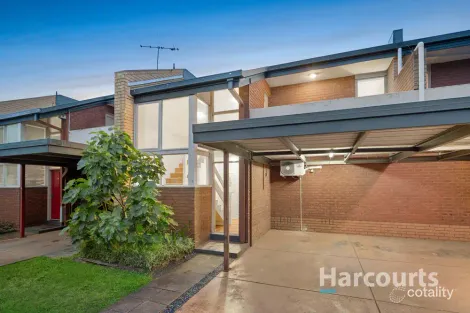 2/7 Warrigal Rd, Hughesdale, VIC 3166