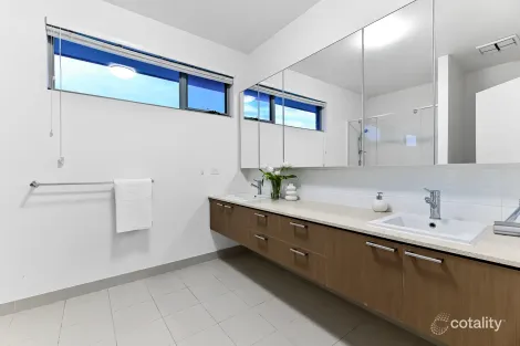 Property photo of 1 Excelsior Circuit Mulgrave VIC 3170