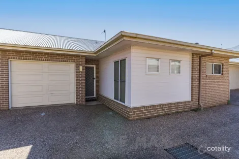 2/434 Hume St, Middle Ridge, QLD 4350