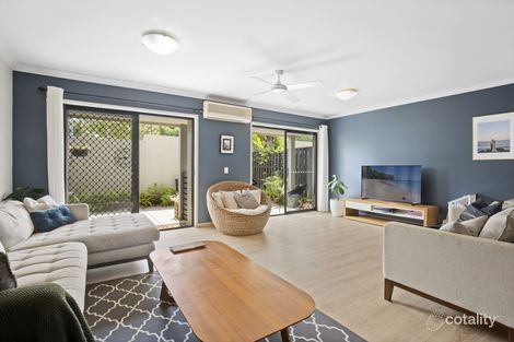 2/2 Geraldton Dr, Varsity Lakes, QLD 4227