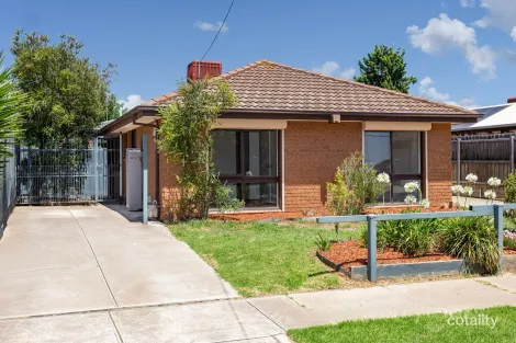 Property photo of 1/16 Roach Drive Altona Meadows VIC 3028
