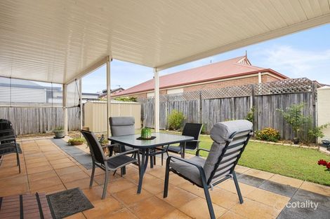 Property photo of 2 Shorehaven Place Varsity Lakes QLD 4227