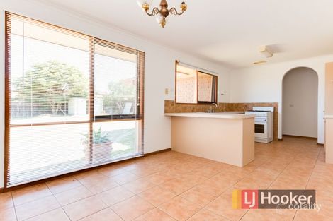 Property photo of 10 Simon Court Hampton Park VIC 3976