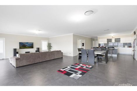 Property photo of 18 Scanlon Crescent Harrington Park NSW 2567