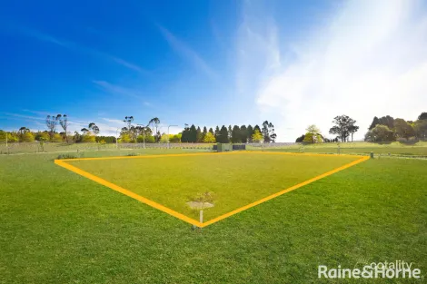 Property photo of 17 Primrose Drive Moss Vale NSW 2577