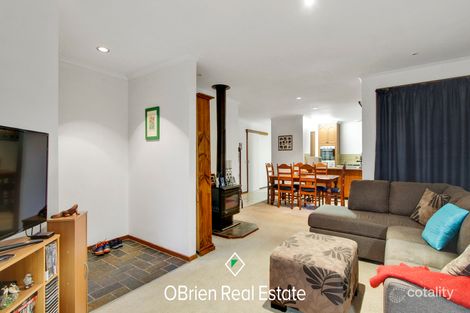 Property photo of 3 Hakea Court Langwarrin VIC 3910