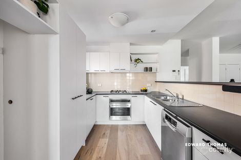 Property photo of 16/1-13 Gatehouse Drive Kensington VIC 3031