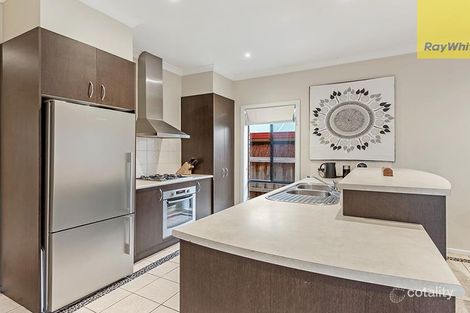 Property photo of 4 Reay Drive Craigieburn VIC 3064