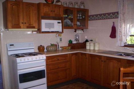 Property photo of 4 Hutchinson Street Redhead NSW 2290