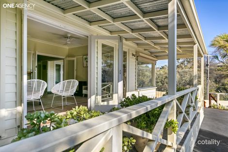 Property photo of 1 Liddesdale Avenue Frankston South VIC 3199