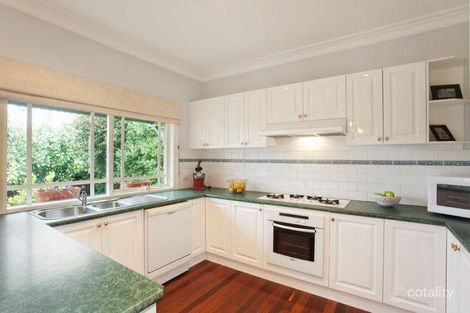 Property photo of 98 Hilton Street Mount Waverley VIC 3149