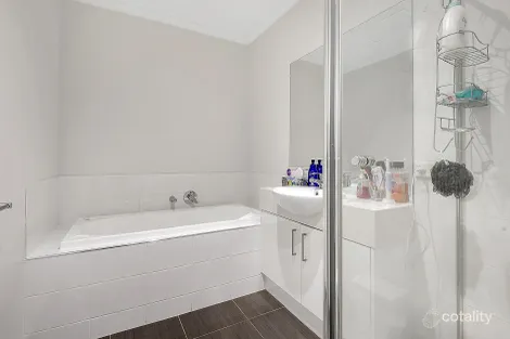 Property photo of 24/60-70 Cradle Mountain Drive Craigieburn VIC 3064