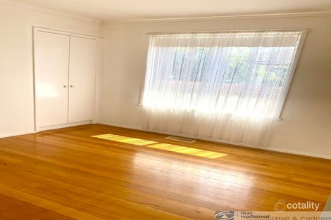 Property photo of 13 Thurbro Drive Keysborough VIC 3173