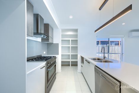 24 Blythe St, Palmview, QLD 4553