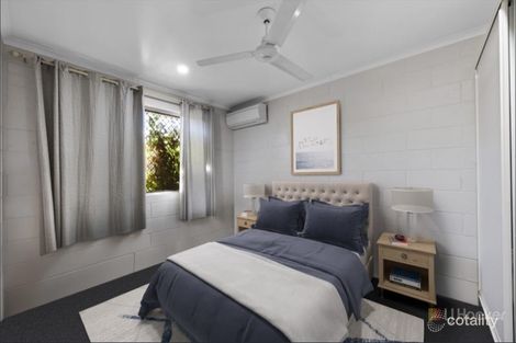 Property photo of 2/4 Leeuwin Court Andergrove QLD 4740