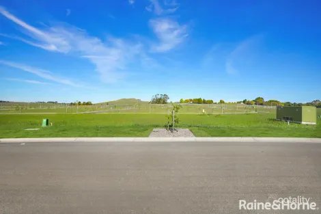 Property photo of 17 Primrose Drive Moss Vale NSW 2577