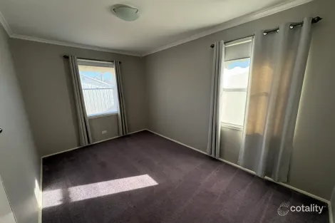 Property photo of 8 Dear Court Shepparton VIC 3630