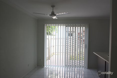 Property photo of 2/28 Beaumont Drive Pimpama QLD 4209