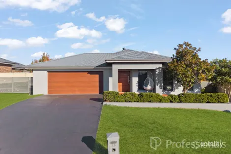 Property photo of 40 Mendel Drive Kelso NSW 2795