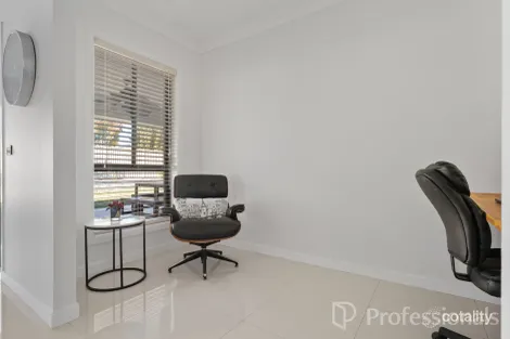 Property photo of 40 Mendel Drive Kelso NSW 2795