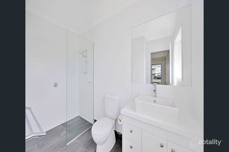 Property photo of 27 Emperor Drive Elliott Heads QLD 4670
